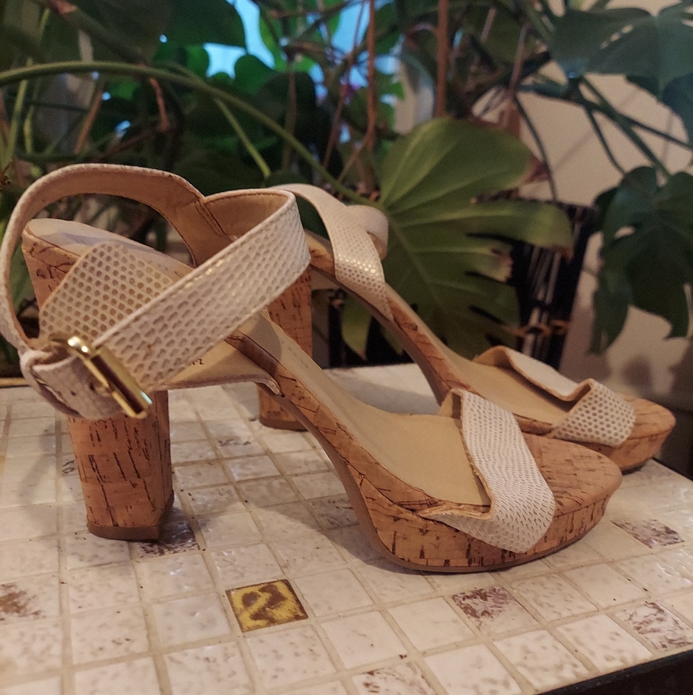 Chinese Laundry tan colored heeled sandals